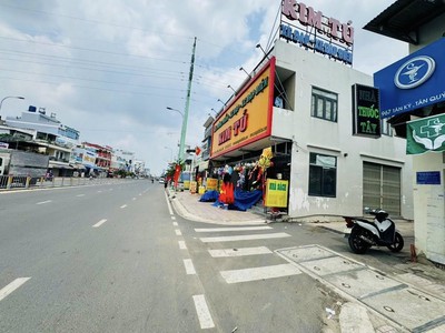 68m2 ngang hơn 5m - hẻm thông đẹp - sát aeon tân phú - chỉ 4.x tỷ 4