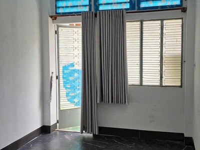 Nhà quận 5- hẻm xh 5m tới nhà,sát mặt tiền nguyễn văn cừ 4tầng 5pn, xíu 5tỷ 4