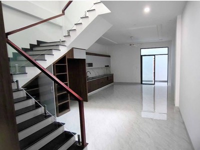 Bán nhà mới xây 3 tầng gần biển vĩnh phước nha trang 2