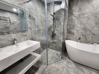 Nhà mới ô tô 7 chỗ vào nhà ngọc trì 50m2,x 6 tầng, mặt tiền 5m, 10.3 tỷ.long biên. 4