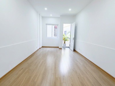 Nhà cự lộc 44m , 4 tầng, gần nguyễn trãi, giá 6.8 tỷ   ở ngay 2