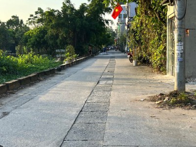 Mảnh đất đẹp giá rẻ sát ngay tự khoát ngũ hiệp dt hơn 70m giá 4.75 tỷ gần ô tô 1