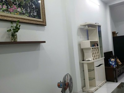 Cần bán gấp nhà đẹp linh xuân giá tốt bất ngờ ngay chợ linh xuân. 2