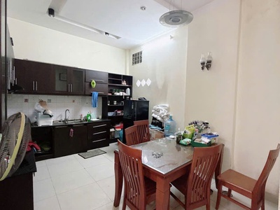 Bán nhà 3 tầng-105m2-hxh-ngang bề thế 6m-sát mặt tiền nguyễn văn khối-ko quy hoạch-7tỷ 4
