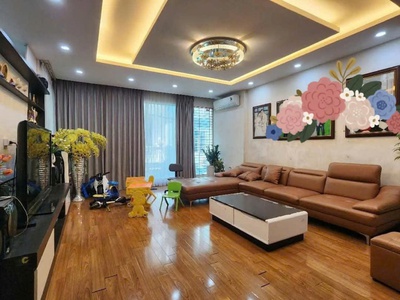 Bán nhà phân lô phạm tuấn tài, vỉa hè rộng, 3 ôtô tránh, kinh doanh, 41m2 hơn 14 tỷ 1