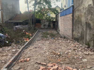 Mặt đường liên xã tại phụng châu  71,5m đã trừ lưu không  măt tiền đẹp xe ô tô qua quá là hợp lý 3