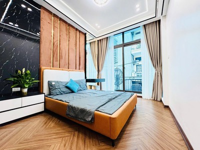 Mặt ngõ bùi xương trạch - 10m ra mặt phố - ôtô đỗ cửa - giá 8 tỷ phải nhanh mới còn 1