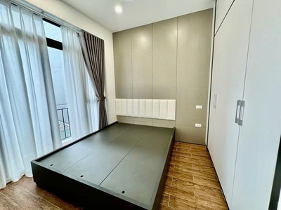 Nhà đẹp dân xây đàm quang trung 42m2,4 tầng, mặt tiền 3.5m, 8.6 tỷ long biên. 1