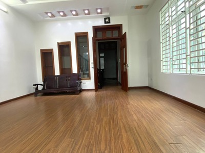Mặt ngõ trần quốc hoàn - 15m ra phố - ngõ ôtô tránh, kinh doanh mọi loại hình - giá 19 tỷ 2