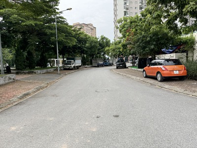 Cần bán 40m2 nhà cấp 4 khu TĐC Giang Biên. Cạnh trường Chu Văn An, chợ Quán Tình 0