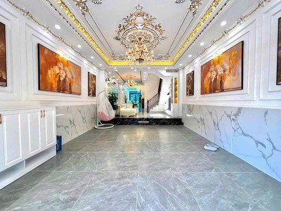 Bán nhà Quận 7 - Diện tích: 5m x 19m - Giá: 17 Tỷ 5 triệu 2