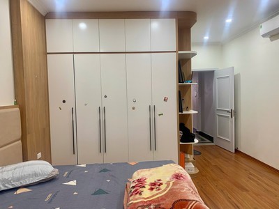 Bán Nhà 3.5 Tầng Trung Tâm Cột 3. DT:67.5m2,MT:4.5m Quay Biển 4