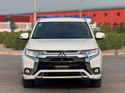 Mitsubishi Outlander 2.0 CVT   đời 2022 0