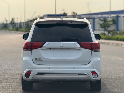 Mitsubishi Outlander 2.0 CVT   đời 2022 1