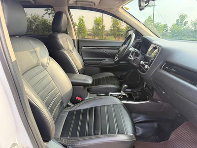 Mitsubishi Outlander 2.0 CVT   đời 2022 8