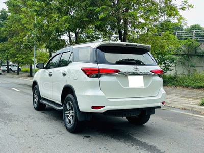 Bán xe Toyota Fortuner 2.7V 4x2 AT 2019, màu trắng. 3