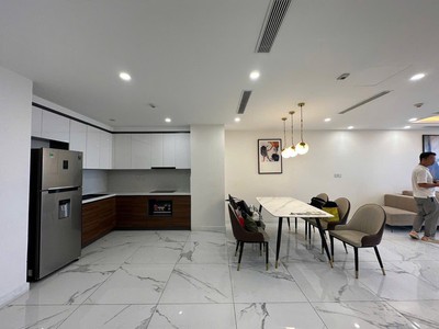 Căn hộ Sunshine Center Mỹ Đình, thiết kế 2 phòng ngủ. Được trang bị đầy đủ nội thất mới. 1