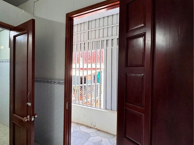 Ra gấp căn nhà cấp 4 ở thái mỹ-củ chi  147m2 , giá chỉ 640 triệu,shr 2