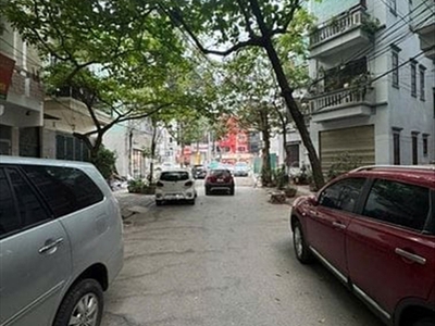 Bán nhà phố Đào Tấn - Ô tô đỗ cửa - Diện tích 40m2 - Giá bán 21 tỷ 5