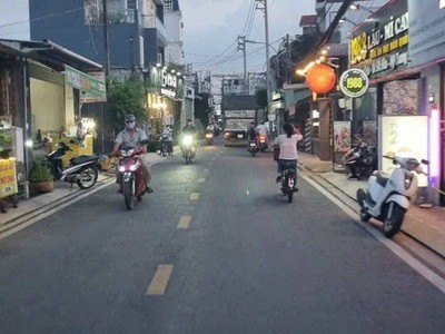Bán nhà mặt tiền 7,4x28m giá 14,39 tỷ đường nguyễn hưu cầu 2
