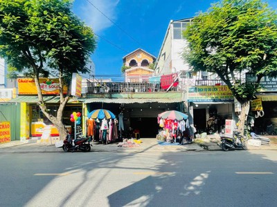 Bán nhà mặt tiền 2 tầng 7x18m giá 13,5 tỷ đường trần thị cờ 1