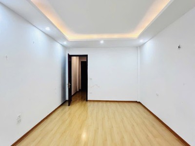 Bán nhà ngõ 322 đường mỹ đình 50m2 x 4 tầng ngõ thông rộng, 6 phòng ngủ đầy đủ công năng, giá đầu 4