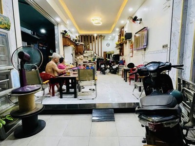 Lô góc siêu hiếm - 2 mặt tiền - gần tô hiệu đầm sen -64m - 3 tầng 5 tỷ x 1