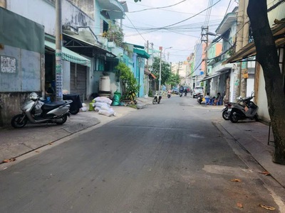 Bán nhà hương lộ 2 - ngã tư bốn xã - bình tân - 4 x 8m - hẻm xe hơi thông - nhỉnh 3 tỉ 2