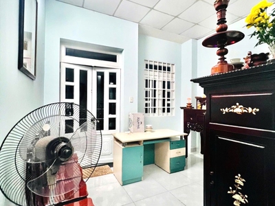 Giảm sốc bán gấp nhà 2 tầng hẻm xe hơi 67m2 4 17 chỉ 5.1 tỷ 3pn gần vincom lê văn việt tăng nhơn 2