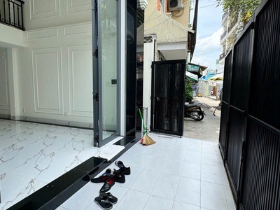 Bán nhà quận 11, đường hòa bình, 65m2, hẻm 8m thông, 5 tầng, 9.9 tỷ 0