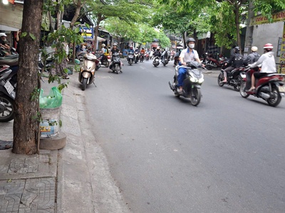 Nhà 2 tầng mặt tiền mẹ suốt   96m    giá 5.25 tỷ   ở ngay, kinh doanh đỉnh 3