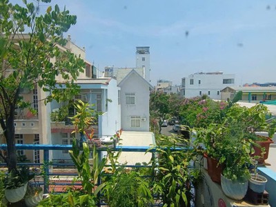Bán nhà mặt phố quận 7 - 6.9 tỷ - vị trí vàng - 4 tầng - 4pn - sổ hồng chính chủ 1