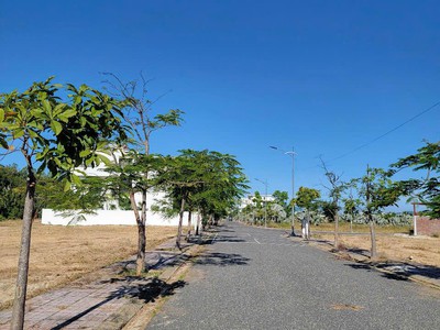 Chuyên kđt ven sông tắc- lô góc- dt: 142m2- giá cực tốt- cần bán gấp 4