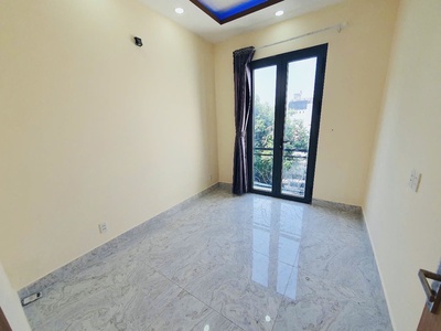 Nhà bán khu âm thực vĩnh khánh- dân cư sầm uất-thuận tiện đi lại qua các tuyến đường tôn đản, hoàng 0
