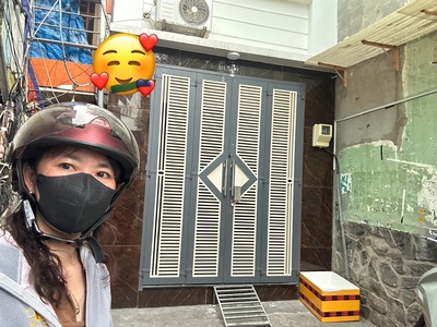 Nhà bán khu âm thực vĩnh khánh- dân cư sầm uất-thuận tiện đi lại qua các tuyến đường tôn đản, hoàng 2