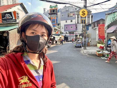 Nhà ngang lớn nở hậu tài lộc cho gia chủ bến vân đồn - xe hơi đậu cửa- thông ra nhiều hướng có 1