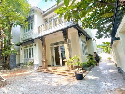 Cần bán gấp biệt thự thảo điền quận 2   giảm sốc chỉ 57 tỷ 0