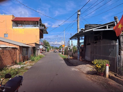 Chủ cân bán lô đất  vị trí đep thuận tiện kinh doanh 2