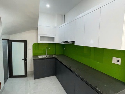 Nhà mới ở luôn ngọc trì 39m2,x 5 tầng,mặt tiền 3.6m, 6.15 tỷ long biên. 3