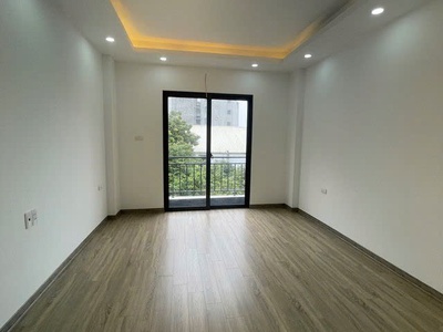 Nhà mới ngõ rộng thông  phố thanh am 52m2,x  5 tầng,mặt  t iền 3.5m, 9.5 tỷ long biên. 2