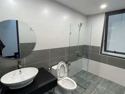 Nhà mới đẹp ở luôn lệ mật-long biên  35m2,x 5 tầng, mặt tiền  3.8m, 6.46 tỷ. 4