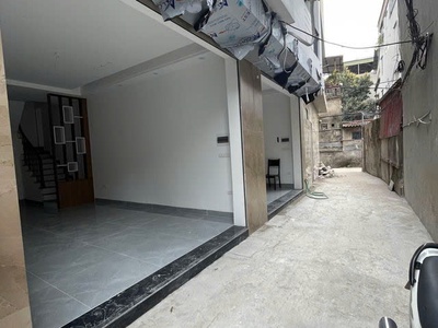 Nhà mới đẹp ở luôn lệ mật-long biên  35m2,x 5 tầng, mặt tiền  3.8m, 6.46 tỷ. 1
