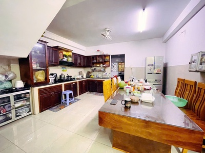 Hàng thơm nhà hương lộ 80 gần khu công nghiệp vĩnh lộc 90m2 hẻm 6m ,3tầng 4 tỷ3 3