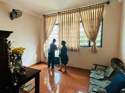 Bán nhà đường số 9 chợ Đo Đạc, ngang 4.2m, đường 12m rộng rãi, sổ hồng hoàn công 2
