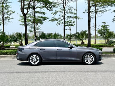 Bán xe Vinfast Lux A2.0 Turbo 2021, màu xám. 2