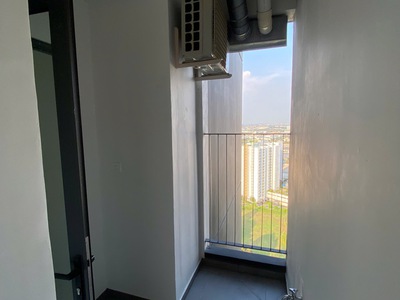 Bán gấp căn ngộp 1pn1wc The Emerald Golf View Thuận An Bình Dương 0