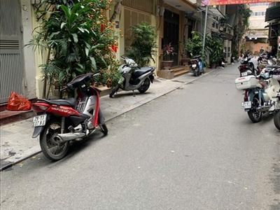 Bán nhà phân lô Quân Đội phố Lý Nam Đế - Diện tích 40m2 - Giá bán 10,5 tỷ 0