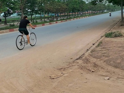 Nhà mặt đường 40m dân xây kiên cố có ô chờ thang máy tại yên viên 0