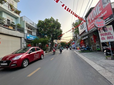 Siêu phẩm mtkd nguyễn văn công ngang 7.3m 6l có t.máy 127m2 kd đỉnh cạnh sân bay 29.9 tỷ. 0