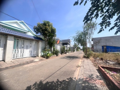 Cần bán nhanh lô đất mặt tiền đường nhựa xã hòa long, tp bà rịa. 0